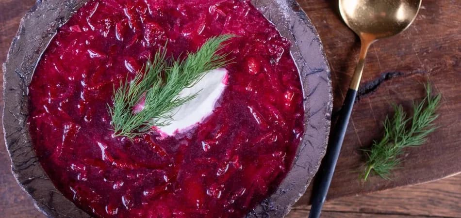 Jak zrobić zupę buraczkową, aby zachwycić smakiem i zdrowiem Jak zrobić zupę buraczkową, aby zachwycić smakiem i zdrowiem